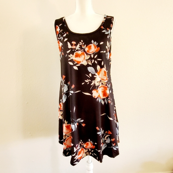 MOLERANI
Casual Swing Simple T-Shirt Loose Dress - Picture 2 of 8